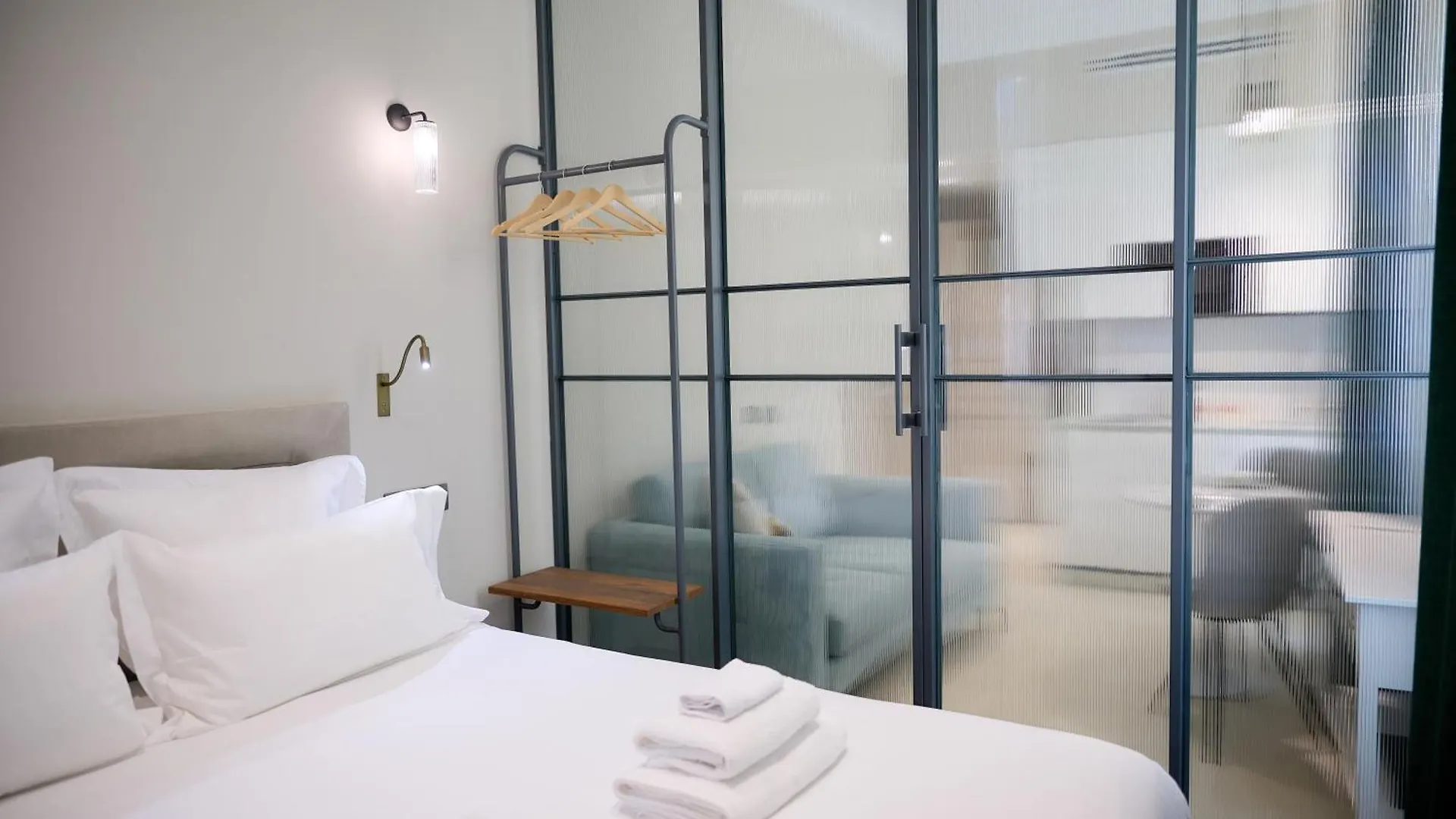 Aparthotel 9 Alberti Nice Centre 0*,  فرنسا