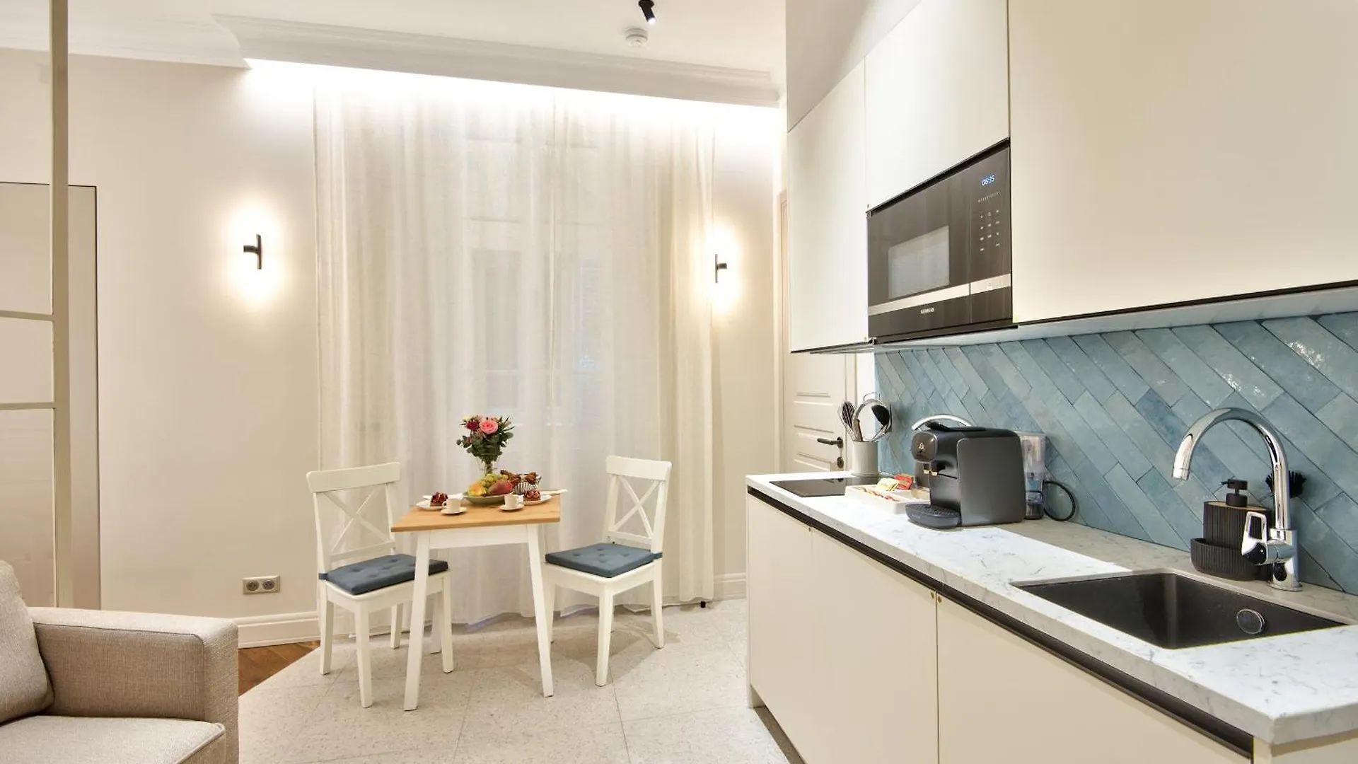 Aparthotel 9 Alberti Nice Centre